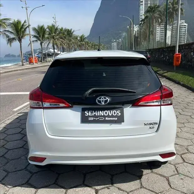 Toyota YARIS 1.5 16V FLEX XS CONNECT MULTIDRIVE