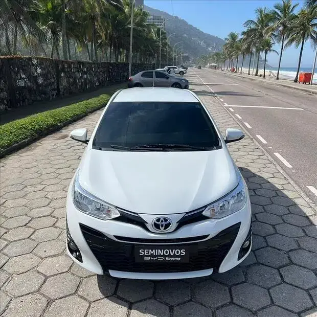 Toyota YARIS 1.5 16V FLEX XS CONNECT MULTIDRIVE