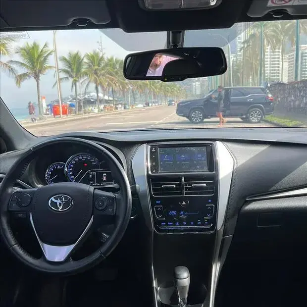 Toyota YARIS 1.5 16V FLEX XS CONNECT MULTIDRIVE