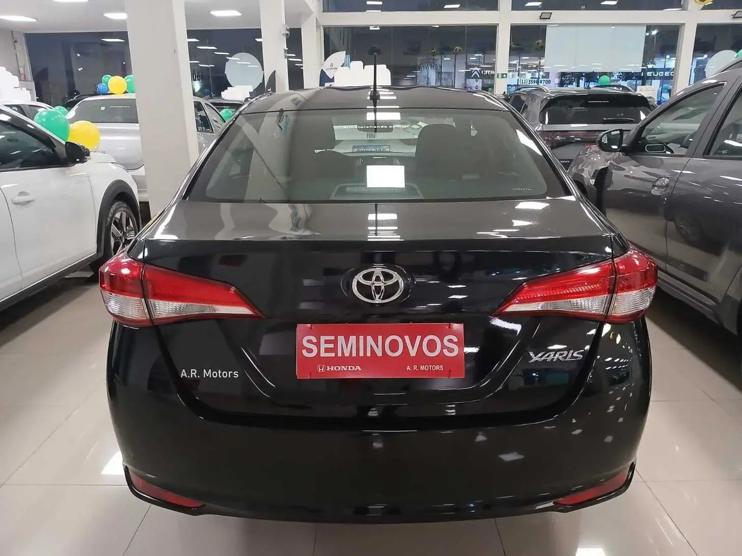galeria Yaris Sedan