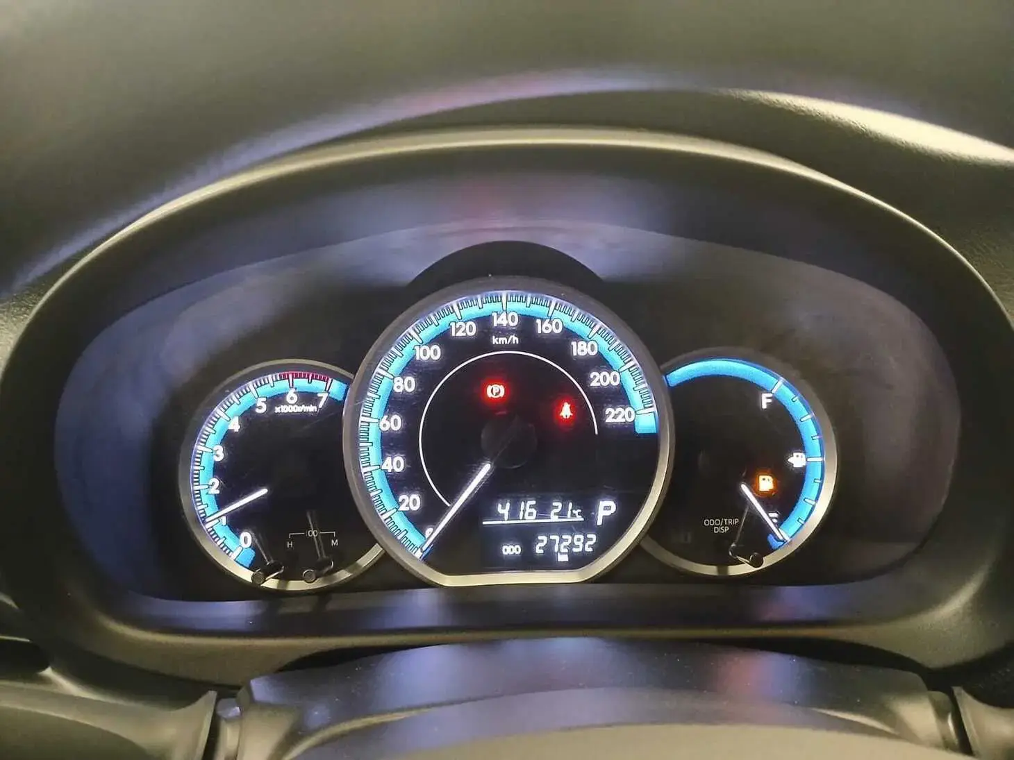 galeria Yaris Sedan