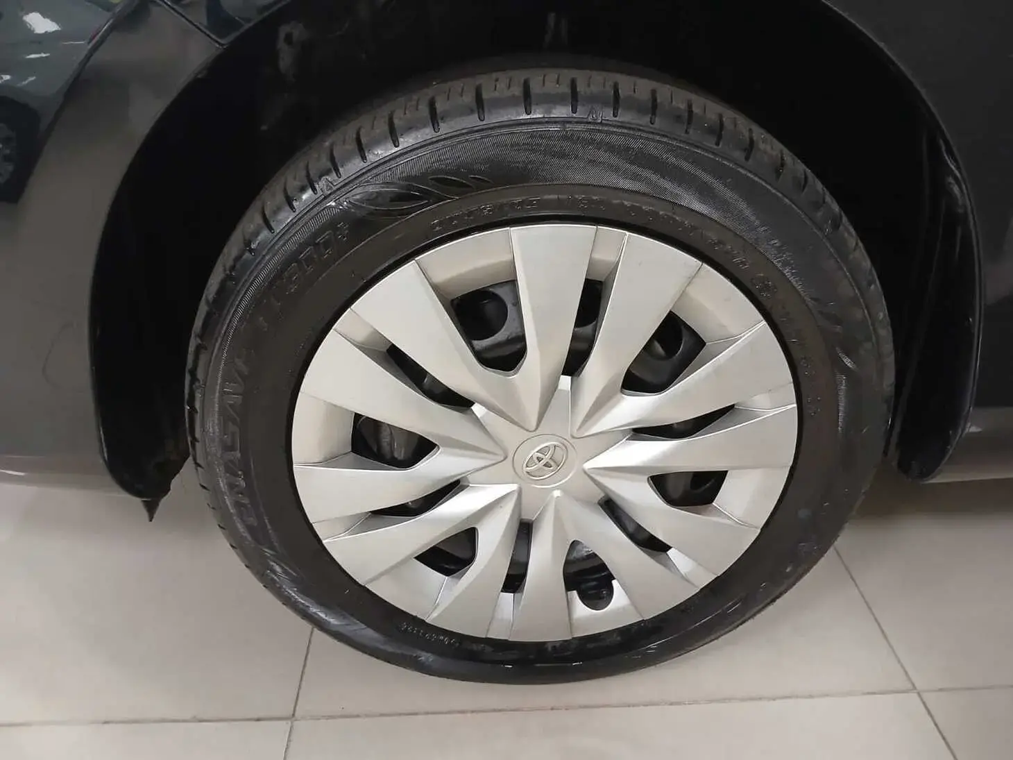 galeria Yaris Sedan