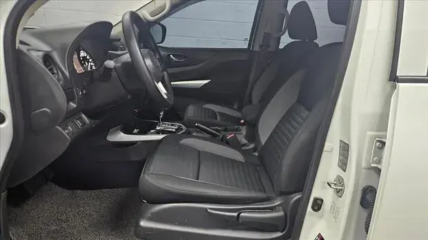 Nissan FRONTIER 2.3 16V TURBO DIESEL SE CD 4X4 AUTOMÁTICO