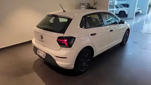 Volkswagen Polo Track 1.0 Flex 12V 5p