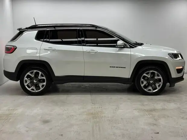 Jeep Compass 2.0 Limited High Tech (Aut) (Flex)