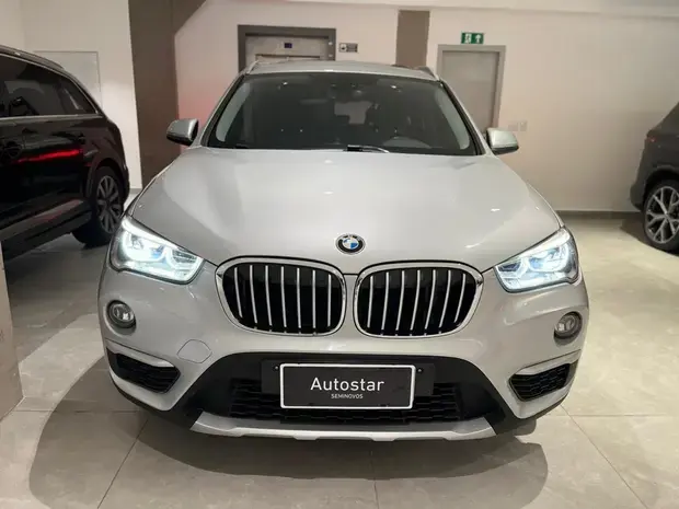 Bmw X1 2.0 sDrive20i X-Line ActiveFlex