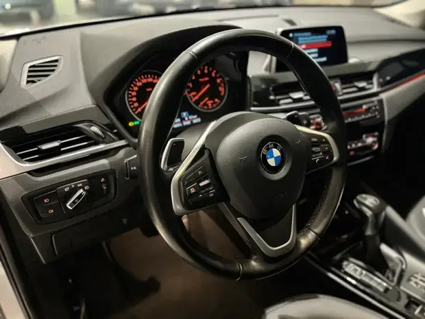 Bmw X1 2.0 sDrive20i X-Line ActiveFlex