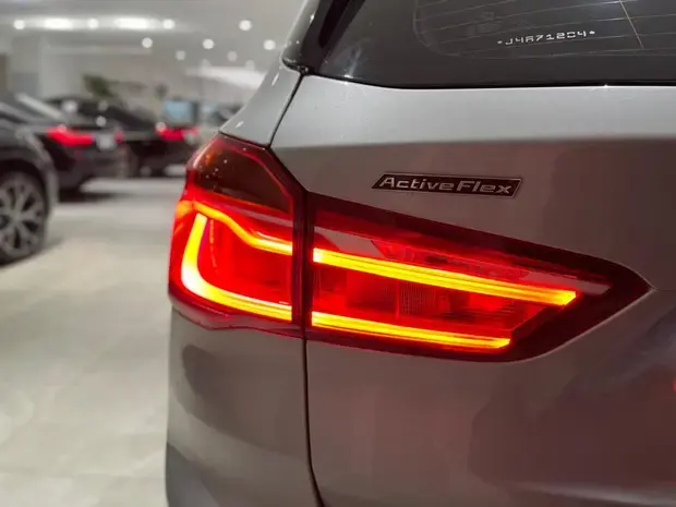 Bmw X1 2.0 sDrive20i X-Line ActiveFlex
