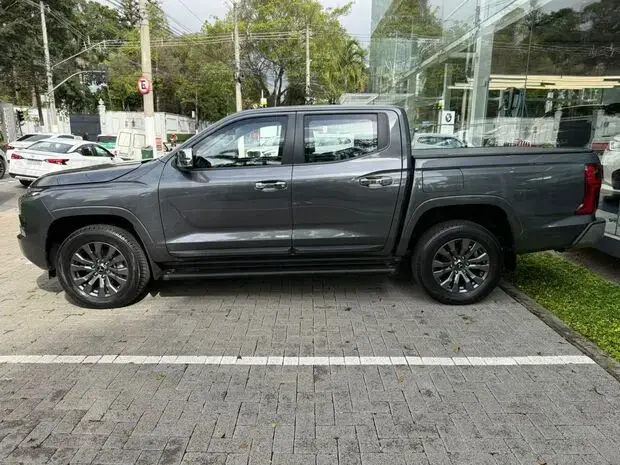 Mitsubishi Triton HPE