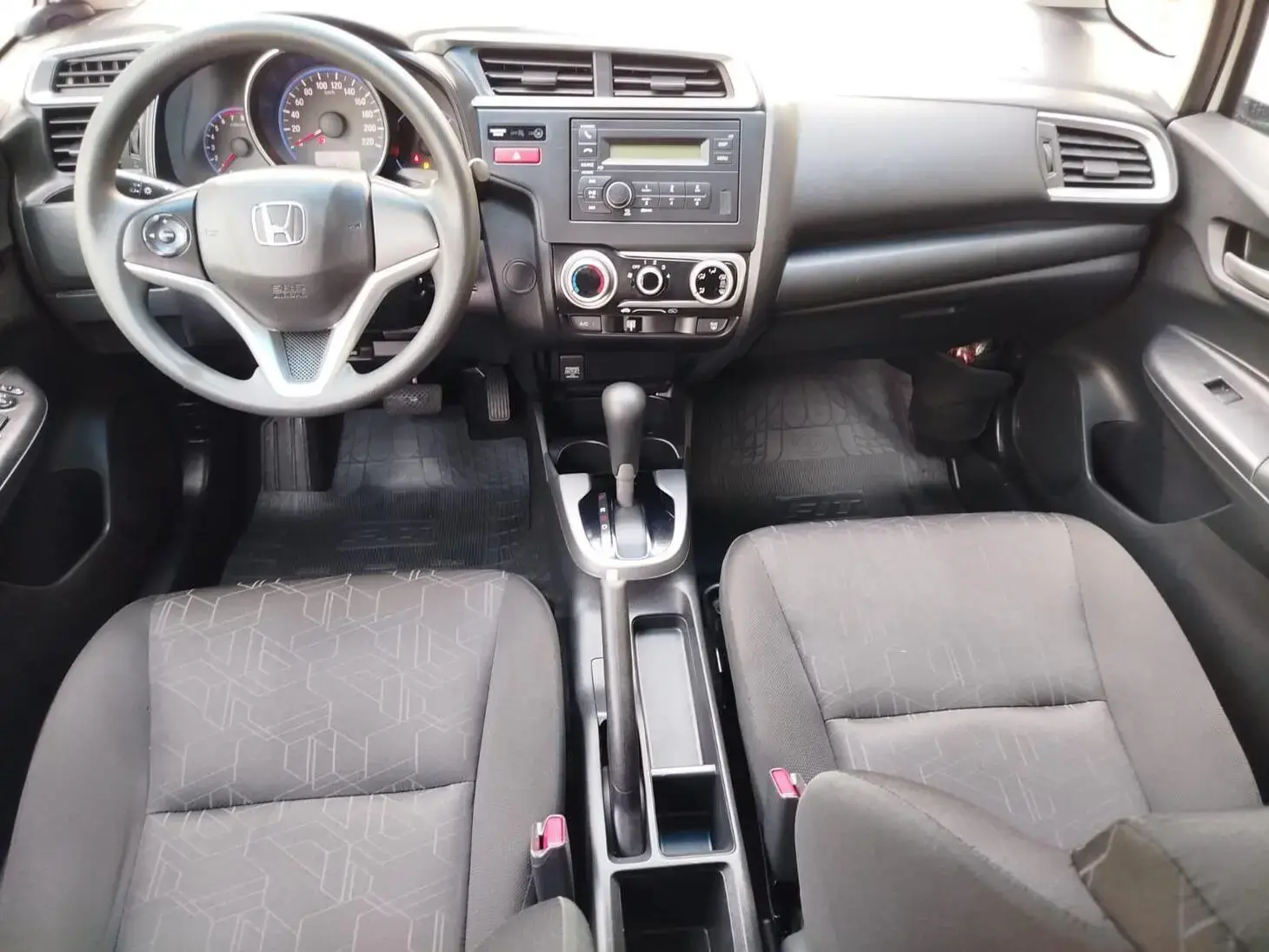 galeria FIT LX CVT
