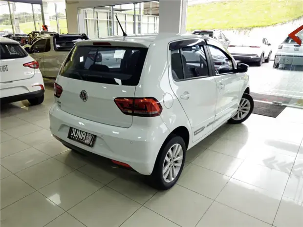 Volkswagen FOX 1.6 MSI TOTAL FLEX CONNECT 4P MANUAL