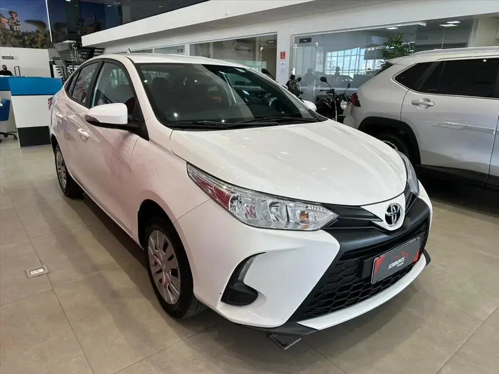galeria YARIS