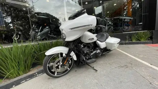 Harley Davidson Street Glide FLHX