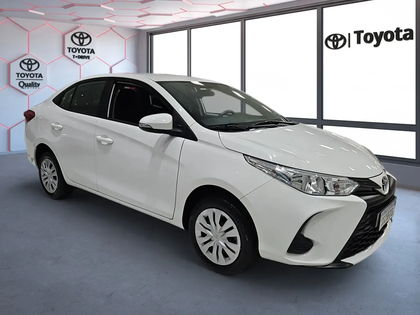 galeria Yaris Sedan