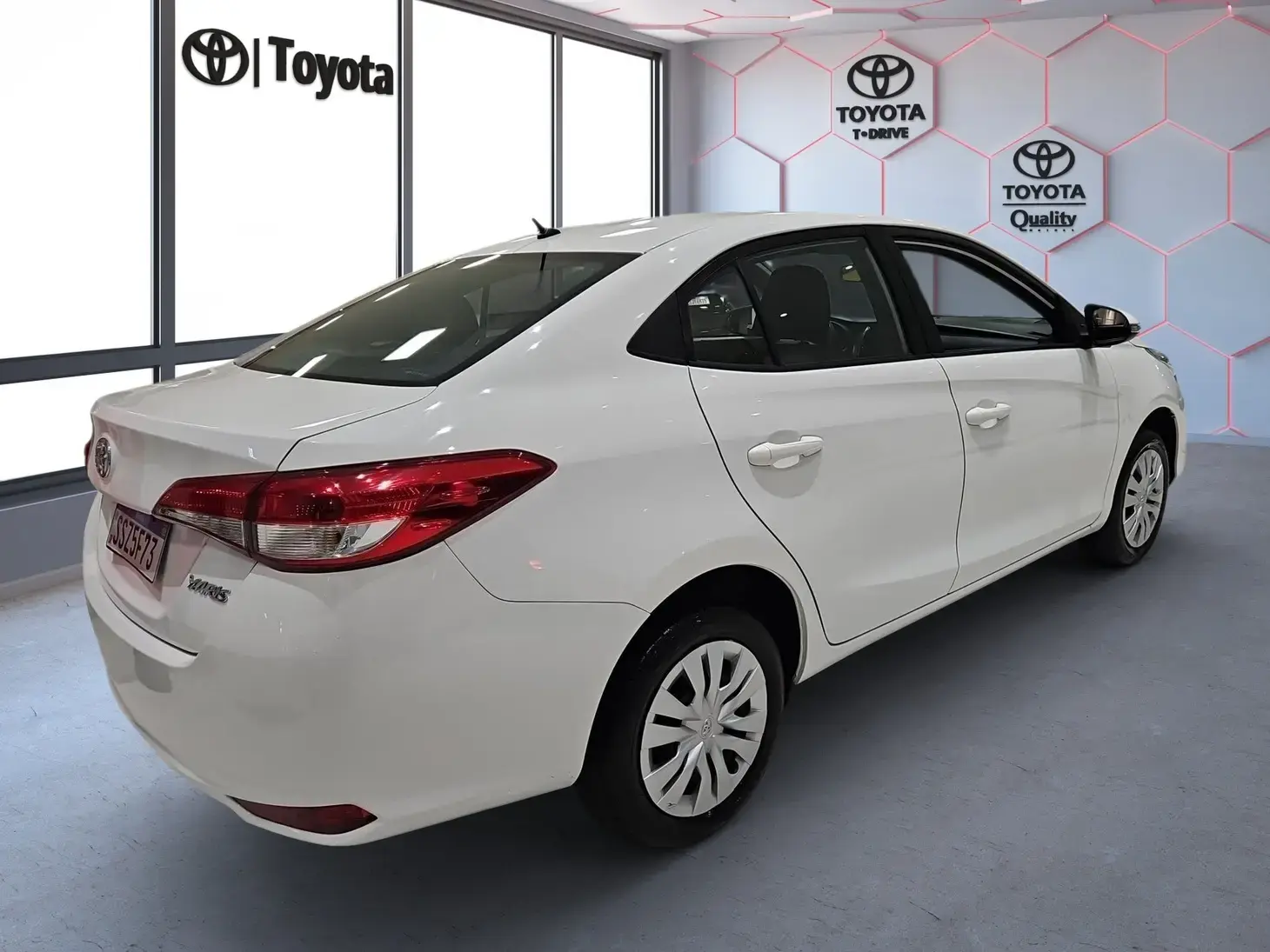 galeria Yaris Sedan