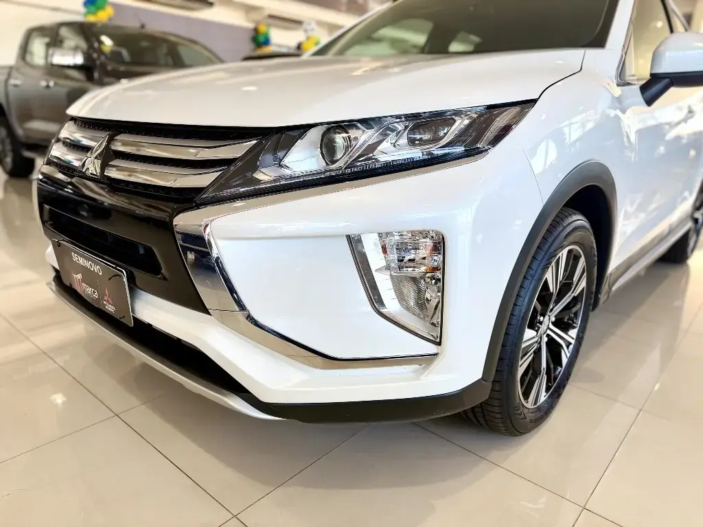 galeria ECLIPSE CROSS