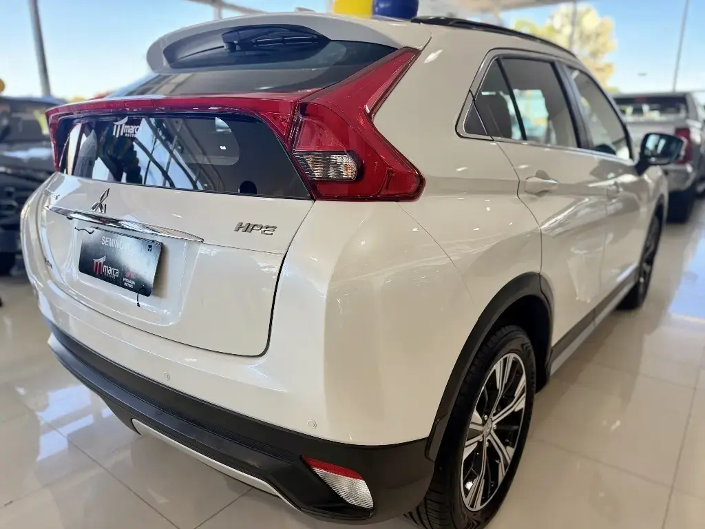 galeria ECLIPSE CROSS