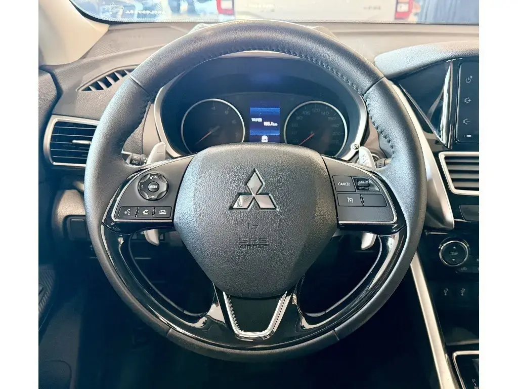 galeria ECLIPSE CROSS