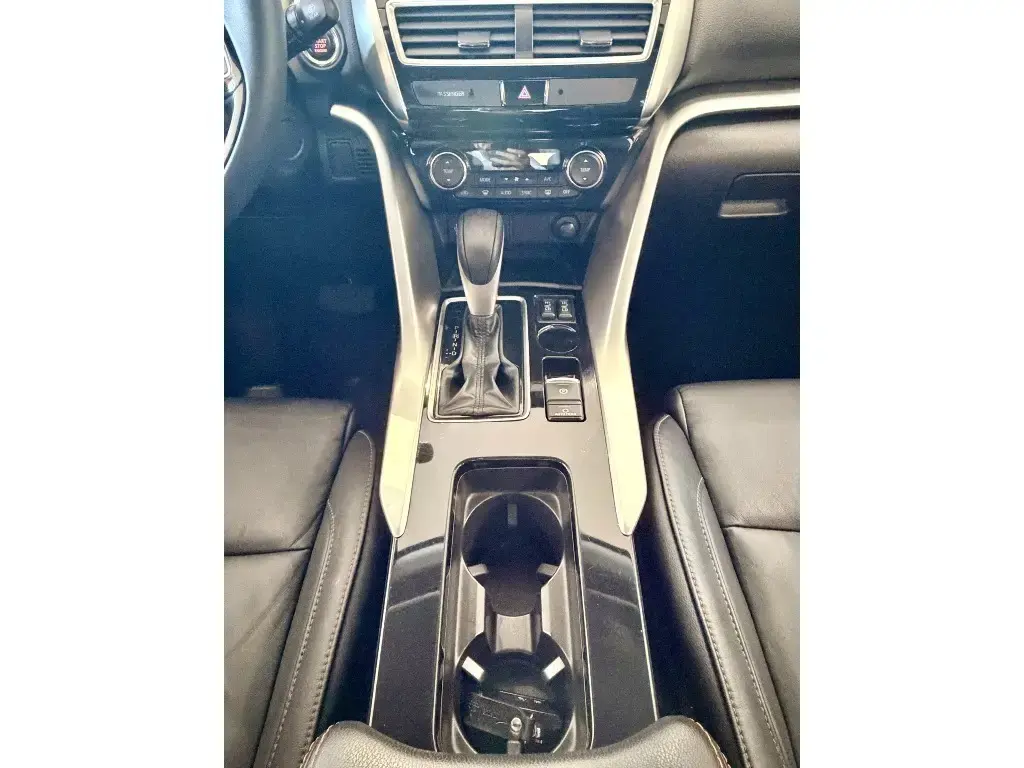 galeria ECLIPSE CROSS