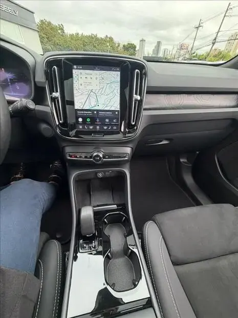 Volvo XC40 P6 RECHARGE ELECTRIC PLUS
