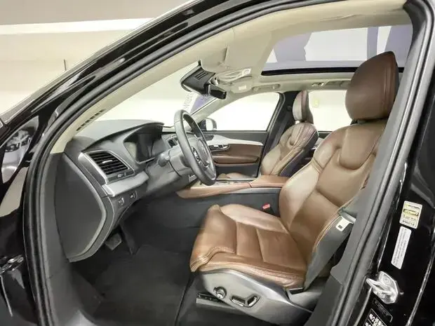 Volvo XC90 2.0 T6 Momentum AWD