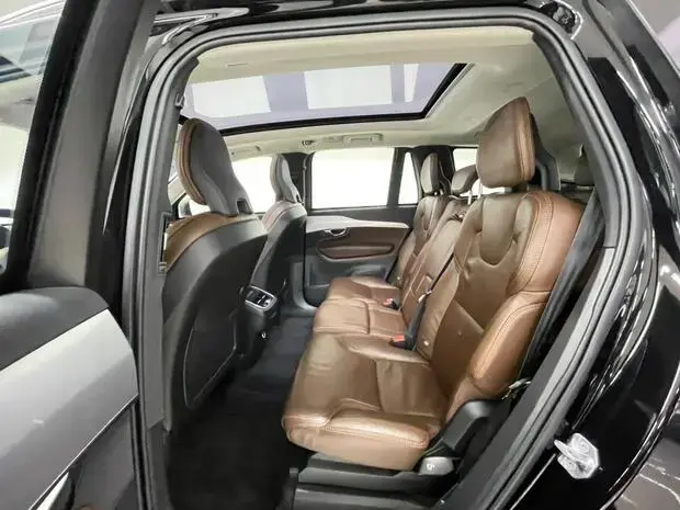 Volvo XC90 2.0 T6 Momentum AWD