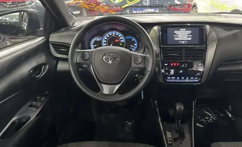 galeria Yaris