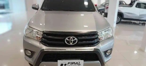 Toyota HILUX 2.8 SR 4X4 CD 16V DIESEL 4P AUTOMÁTICO