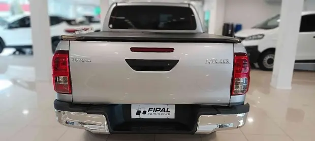 Toyota HILUX 2.8 SR 4X4 CD 16V DIESEL 4P AUTOMÁTICO