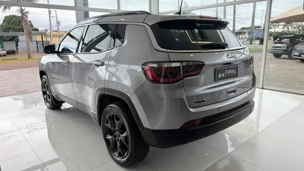 Jeep COMPASS 2.0 16V DIESEL LONGITUDE 4X4 AUTOMÁTICO