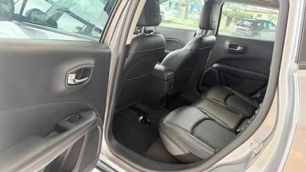 Jeep COMPASS 2.0 16V DIESEL LONGITUDE 4X4 AUTOMÁTICO