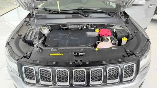Jeep COMPASS 2.0 16V DIESEL LONGITUDE 4X4 AUTOMÁTICO