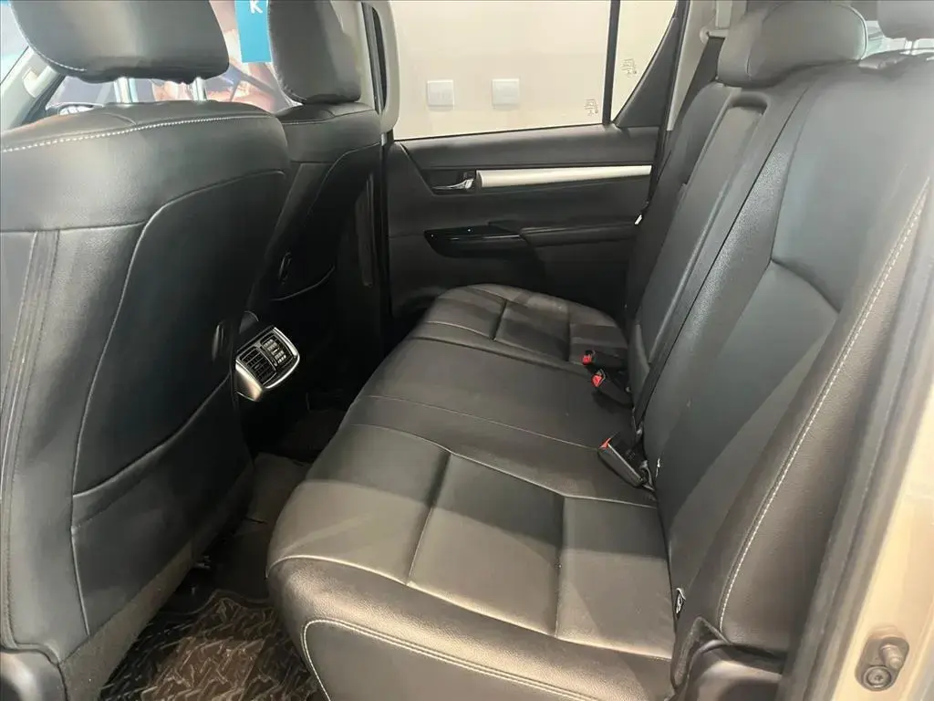 galeria HILUX