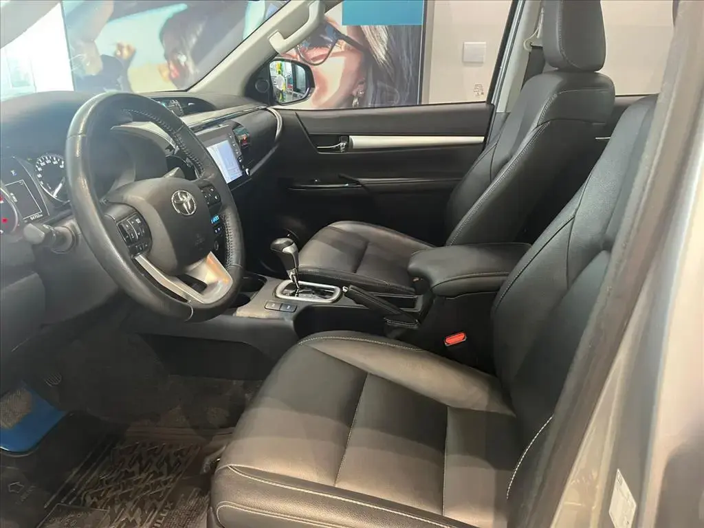 galeria HILUX