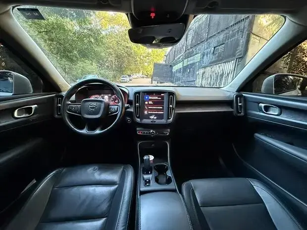 Volvo XC40 2.0 T4 GASOLINA GEARTRONIC