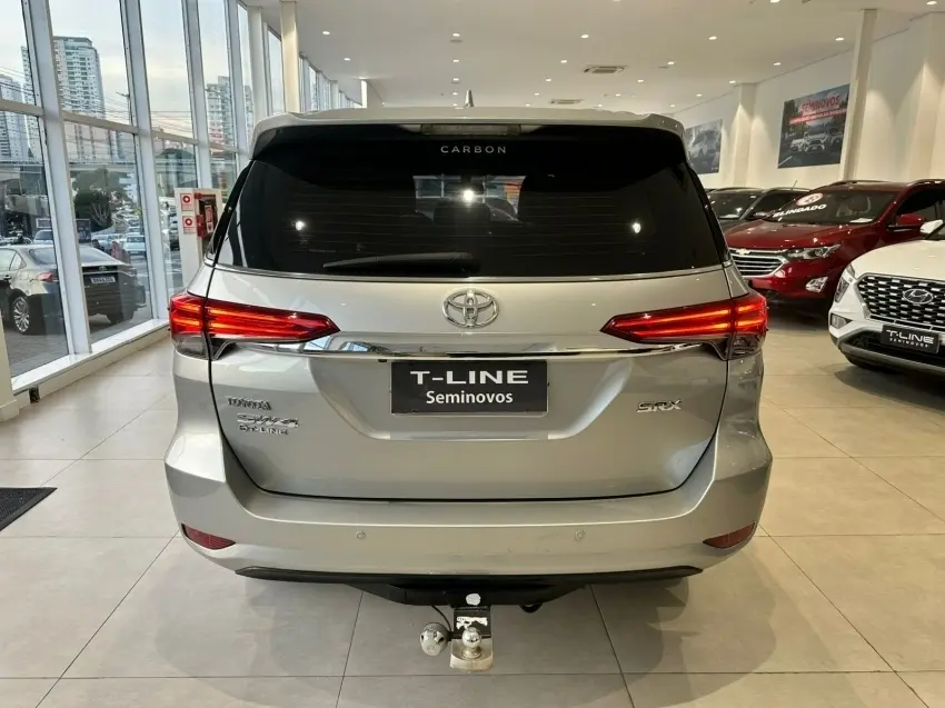 galeria HILUX SW4