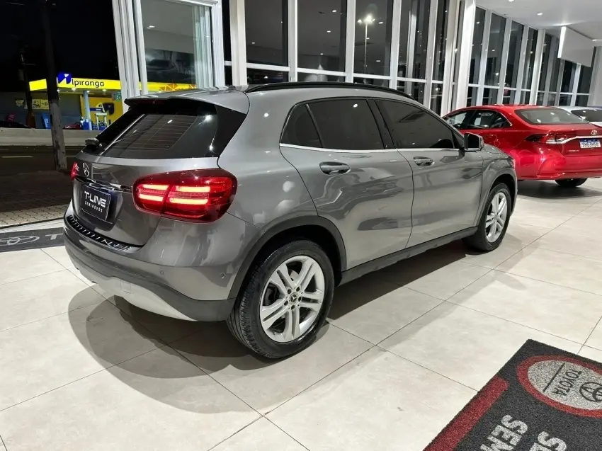 galeria GLA 200