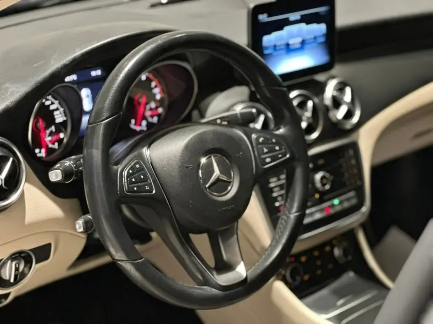 galeria GLA 200