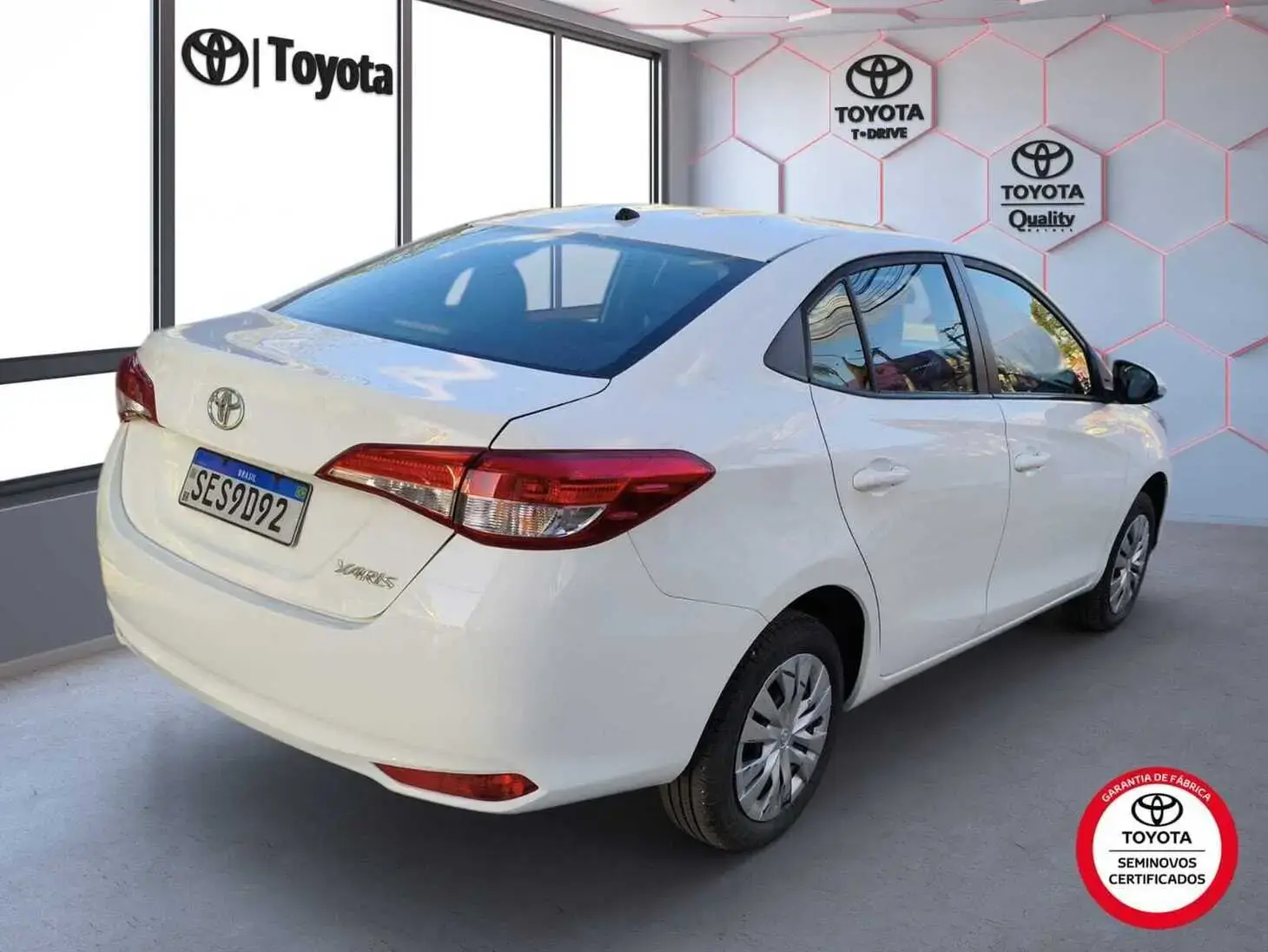 galeria Yaris Sedan