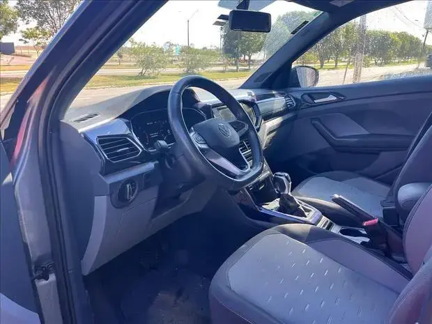 Volkswagen T-CROSS 1.0 200 TSI TOTAL FLEX AUTOMÁTICO