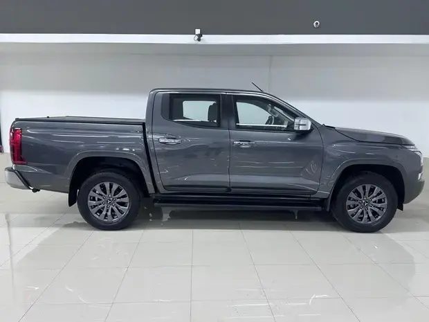 Mitsubishi Triton HPE