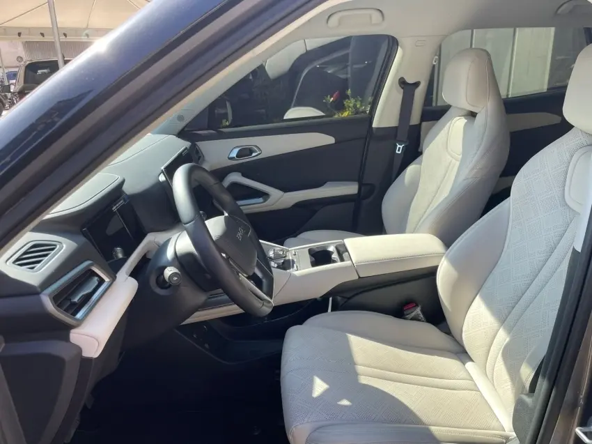 galeria YUAN PRO