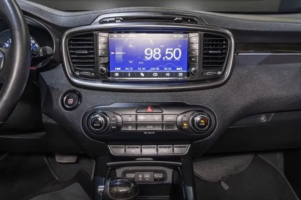 Kia SORENTO 3.3 V6 GASOLINA EX 7L AUTOMATICO