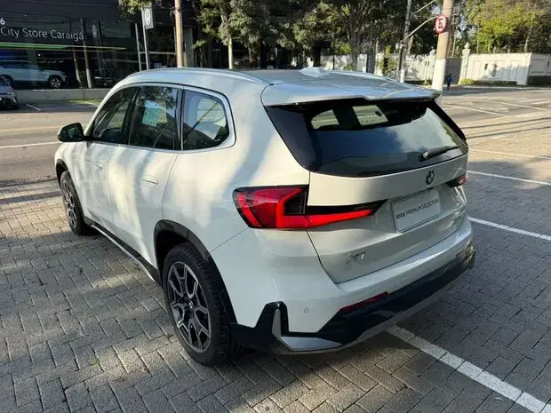 Bmw X1 sDrive20i X Line 2.0 Turbo (Aut.)