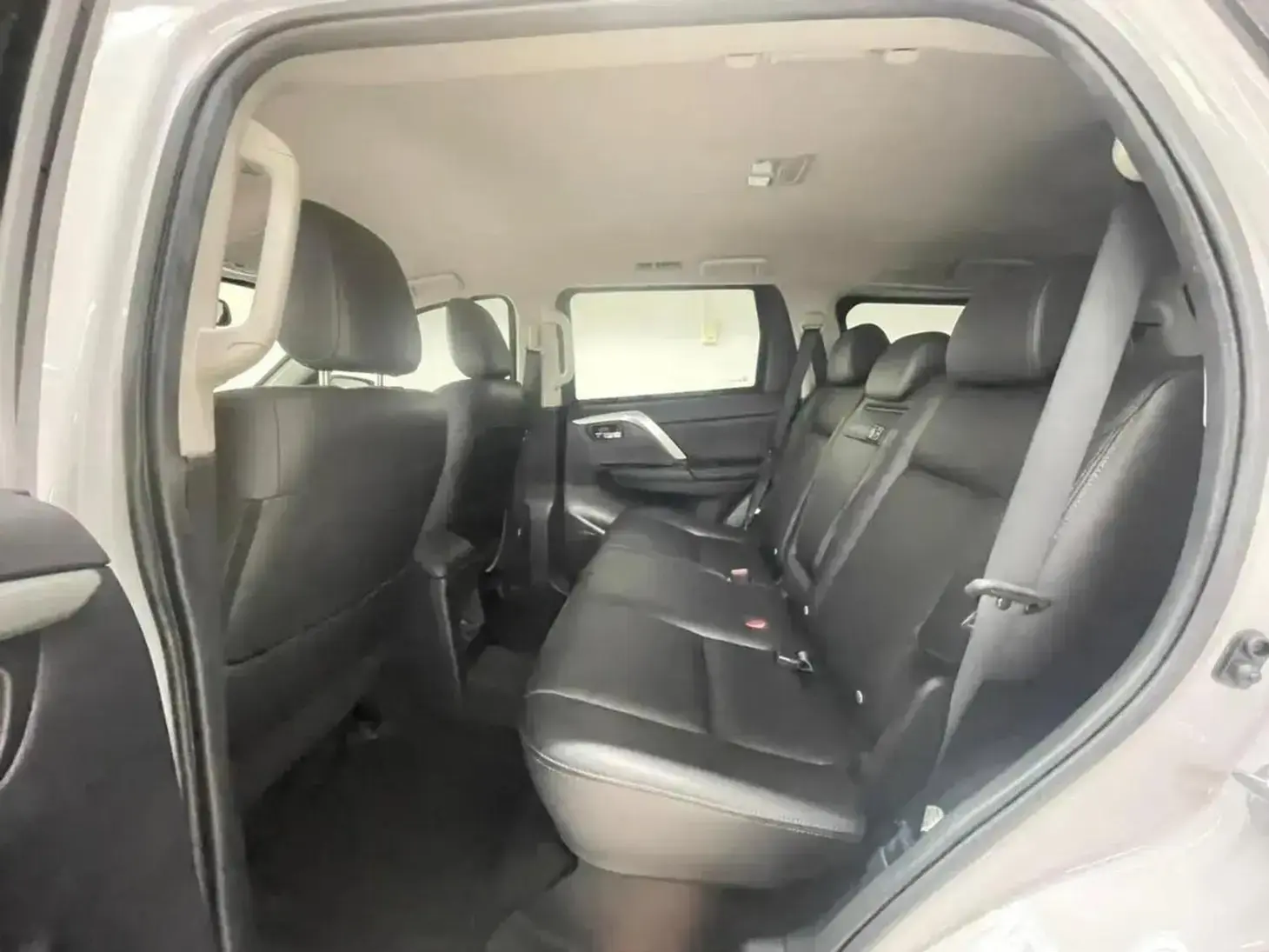 galeria Pajero Sport