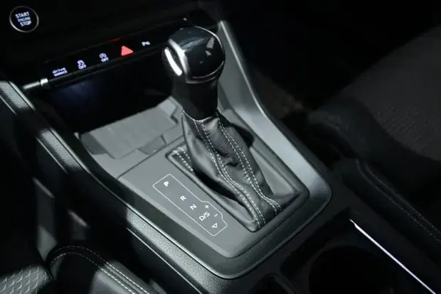 Audi Q3 Performance Black 2.0