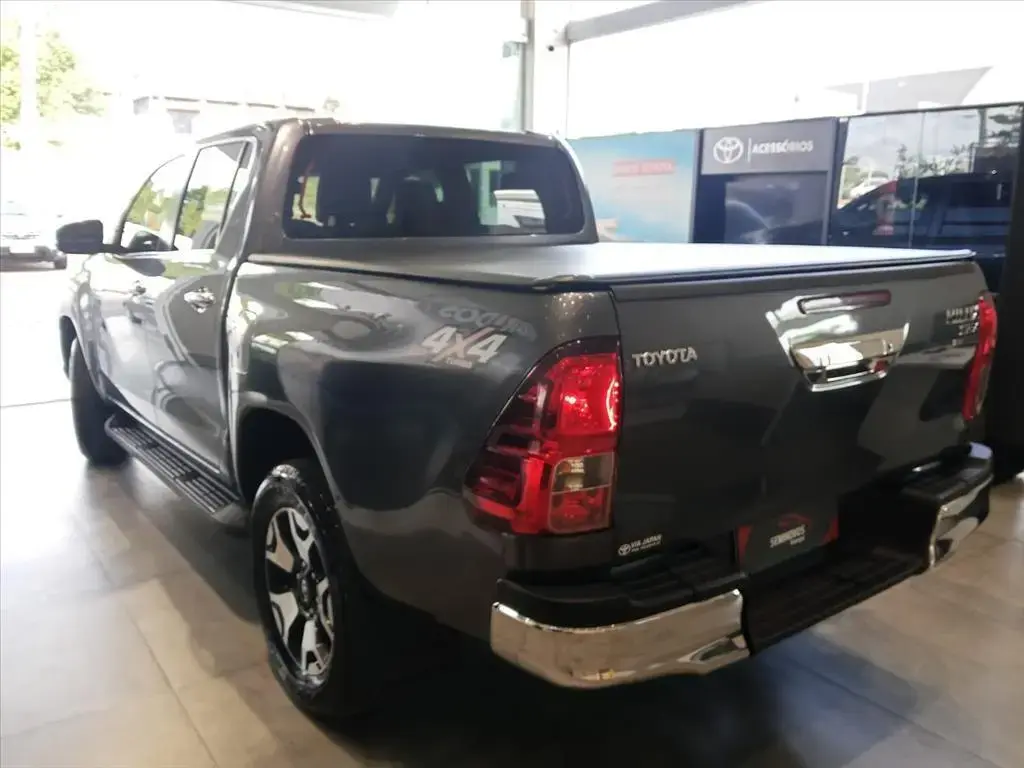 galeria HILUX