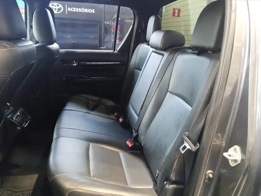 galeria HILUX