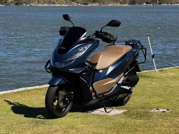 Honda PCX 160 DLX