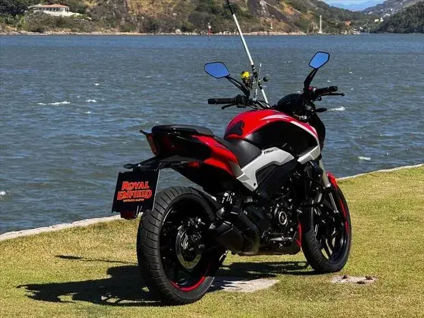 Bajaj DOMINAR 250